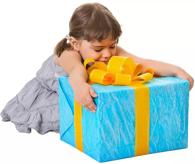 Τι να δώσετε ένα κορίτσι για 4 χρόνια; Τα καλύτερα δώρα για τις κόρες και τους θεούς. Ενδιαφέροντα δώρα εγγονή από τη γιαγιά 18766_4