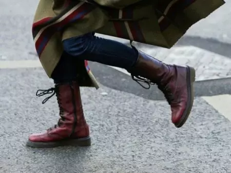Visoke čizme (74 fotografije): Zima ženska Boot Čizme zagrejan i lagan, Chrome i Yufte 1876_43