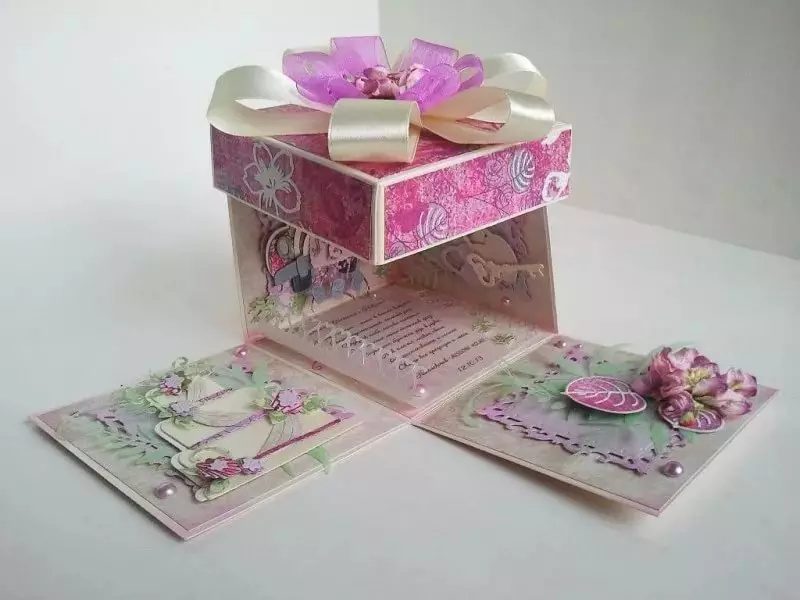 Scatole con una sorpresa (38 foto): Come creare una scatola vuota di carta con le tue mani, una torta di classe Master da una scatole a sorpresa 18795_4