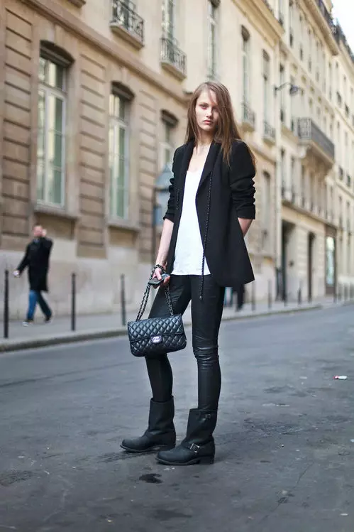 Que vestir zapatos (177 fotos): como usar jeans con botas altas, co que combinar modelos de inverno, zapatos de mulleres marróns en lacing 1887_130