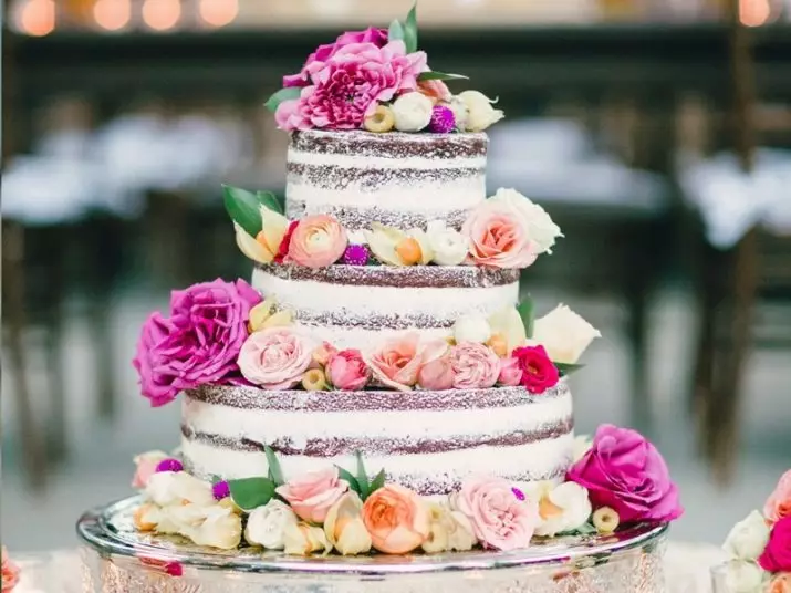 Необичайни сватбени торти (43 снимки): Преглед на оригинални сватбени торти с надписи 18881_2