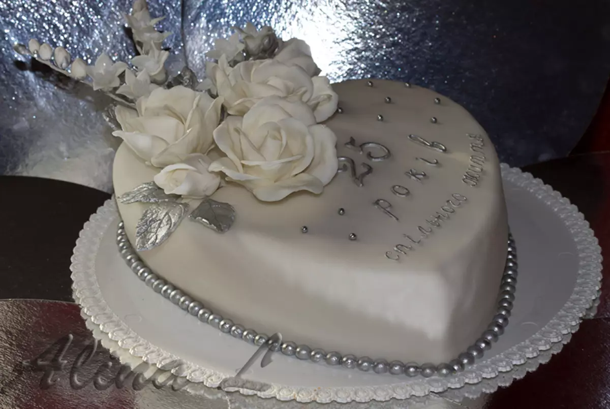 在銀婚（23張）蛋糕：從乳香清涼的甜品，為父母，婚禮奶油蛋糕銀 18886_2