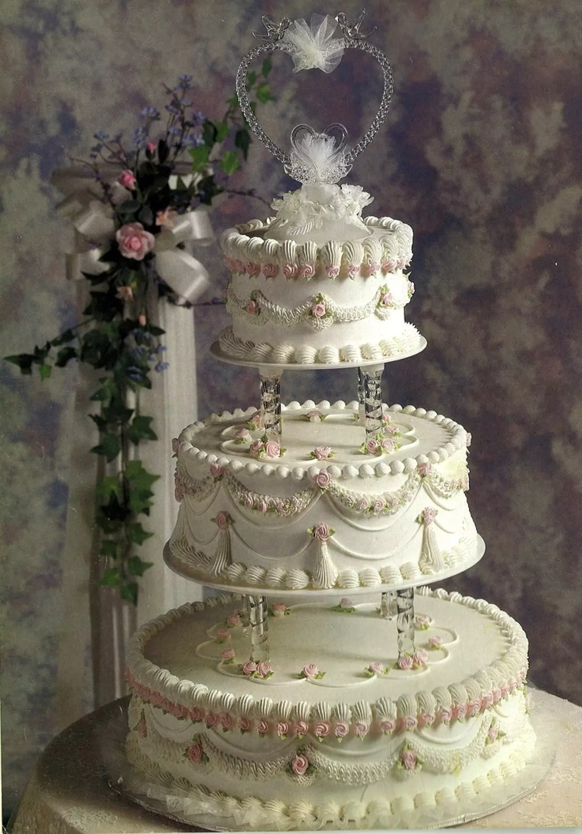 在銀婚（23張）蛋糕：從乳香清涼的甜品，為父母，婚禮奶油蛋糕銀 18886_9