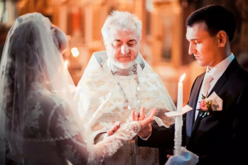 Unsa ka dugay ang kasal sa Simbahan? Ang gidugayon sa ritwal sa Orthodox Church 18919_16