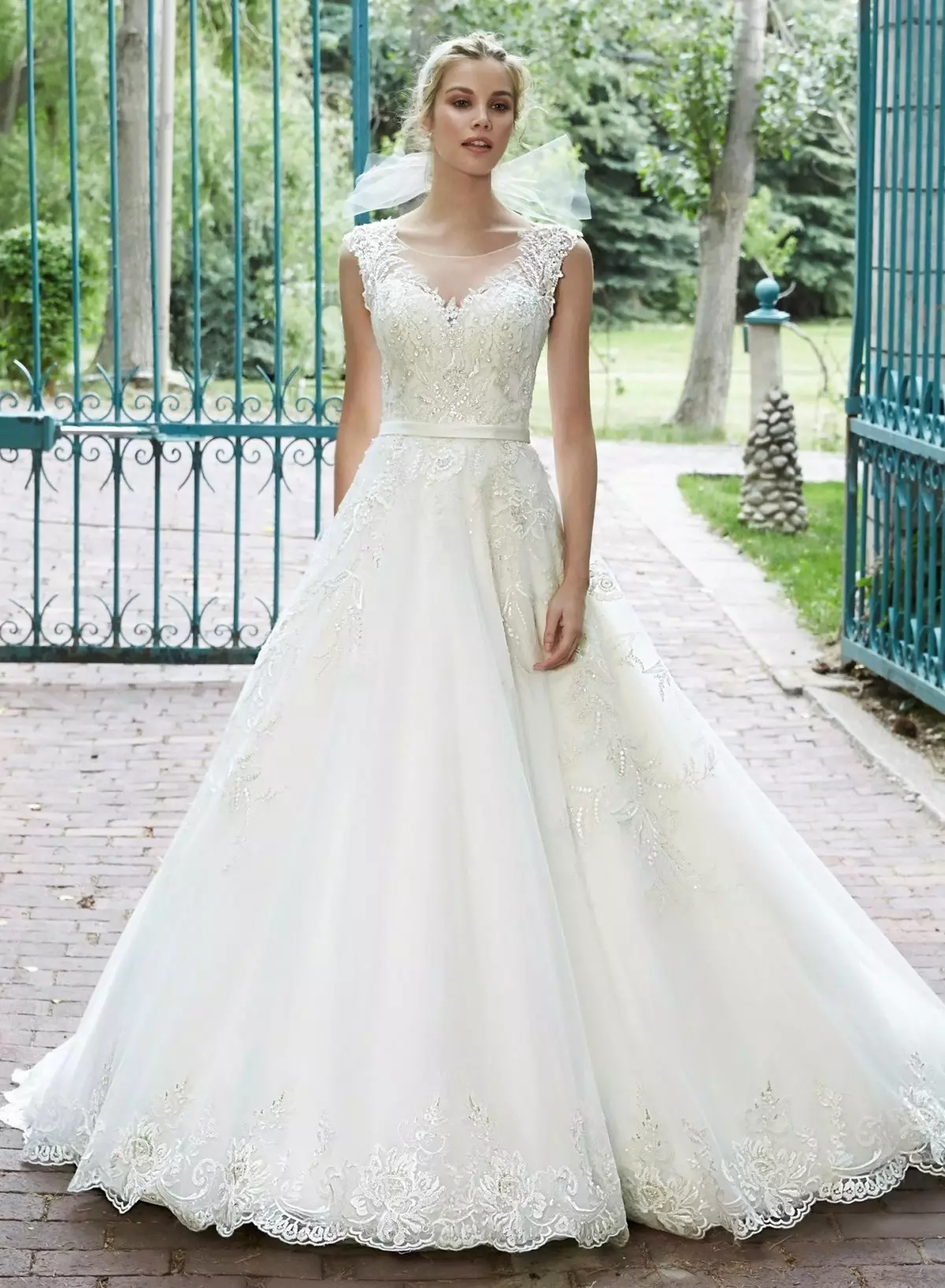 I-Wedding Lace dress a-silhouette