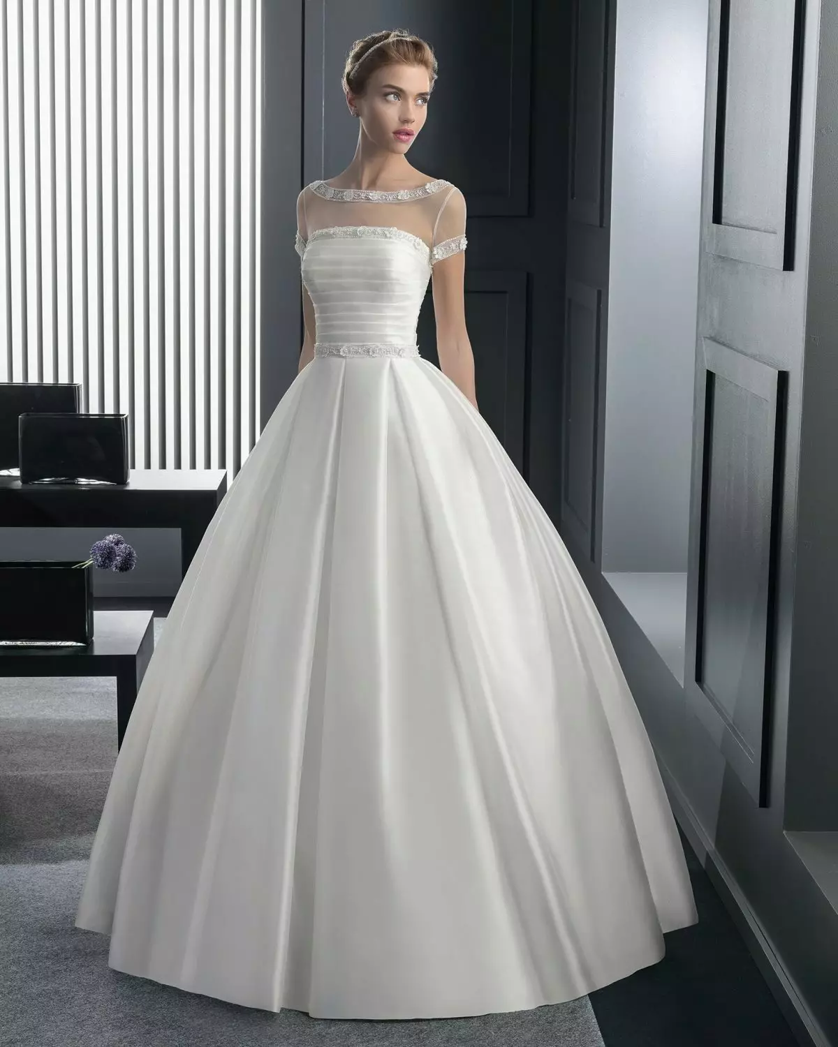 Венчаница сатенска хаљина од Роса Цлара