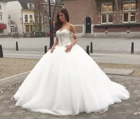 Vestido de novia muy magnífico