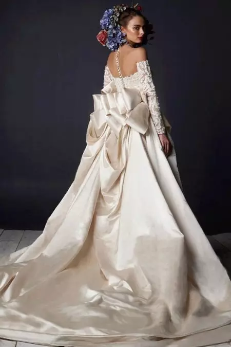 لباس عروسی عروسی با حلقه و توری سواری