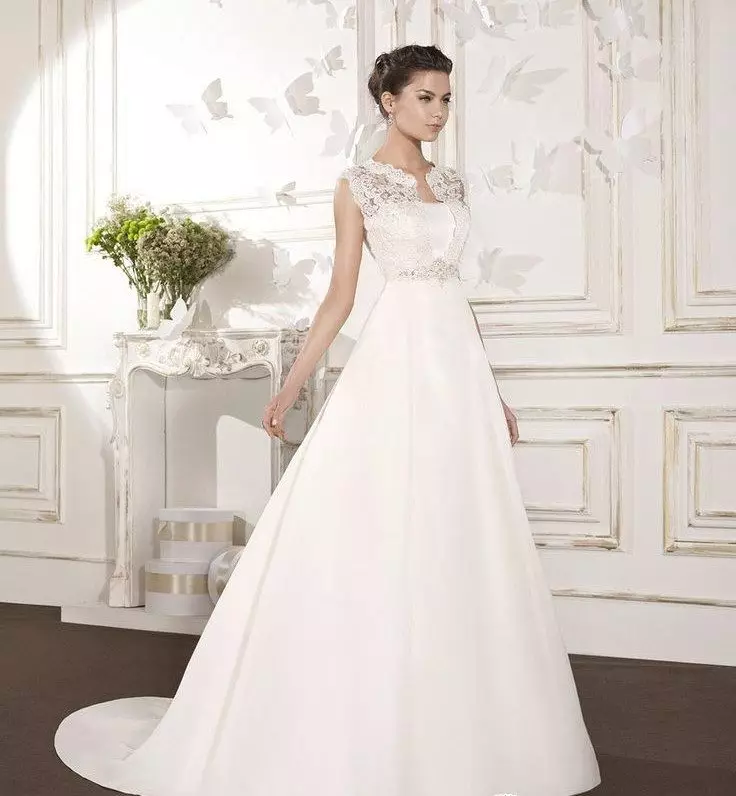لباس عروسی عروسی با حلقه اطلس
