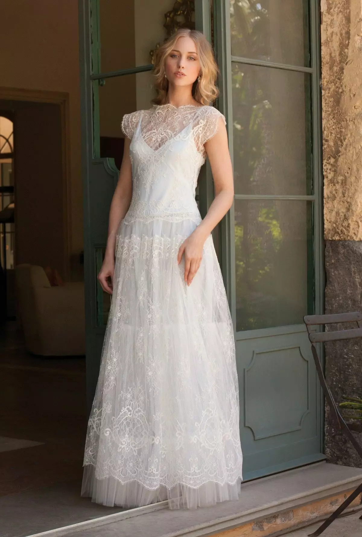 فستان الزفاف الدانتيل في بروفانس ستايل