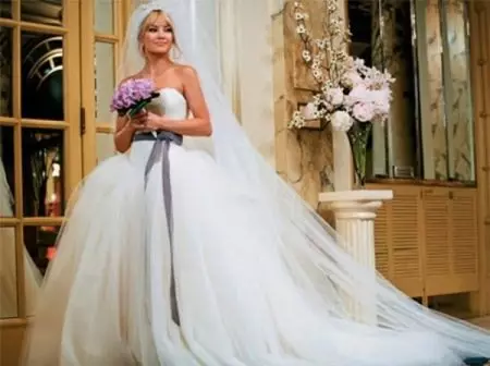 Suknia ślubna Kate Hudson