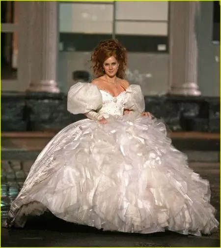 Vestido de novia al estilo de la princesa de la película.