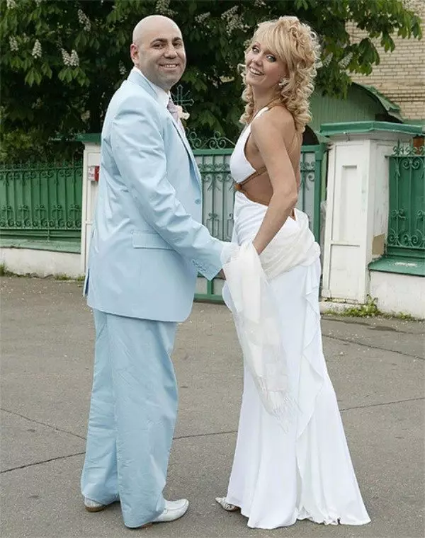 Валерија свадба фустан во грчки стил