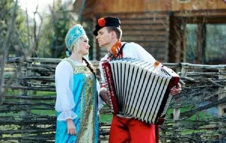 Pernikahan ing gaya rakyat Rusia