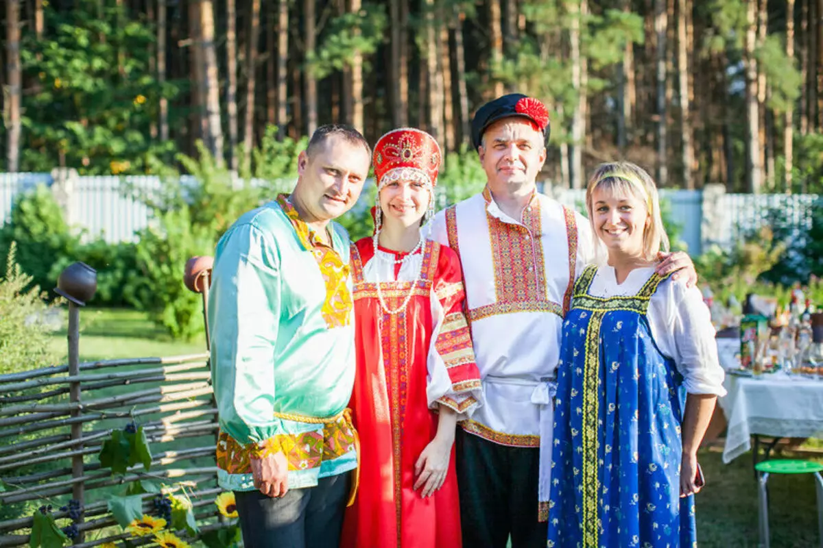 Celebración do matrimonio no estilo dunha rusa