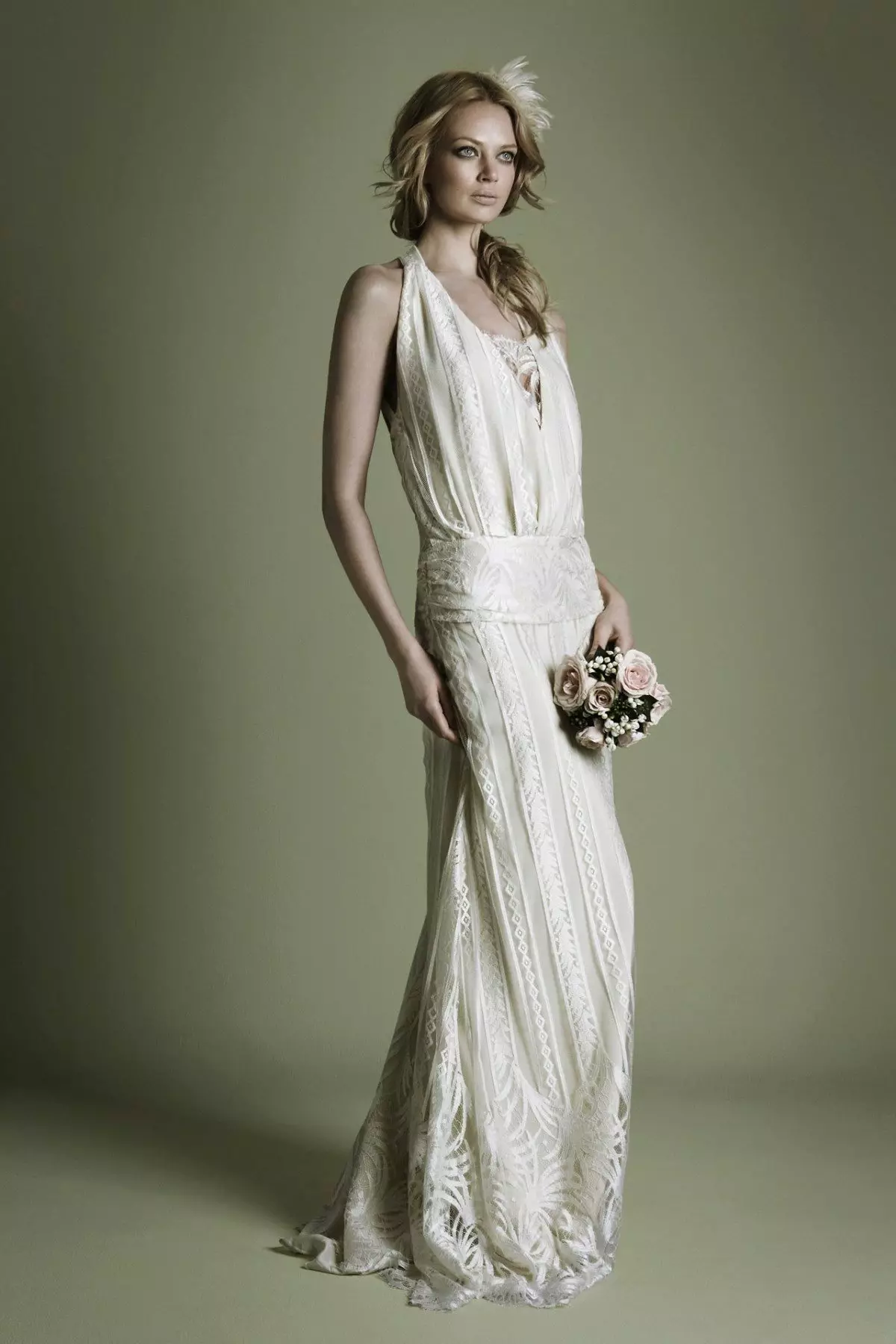 Gaun pengantin vintage dengan pinggang rendah