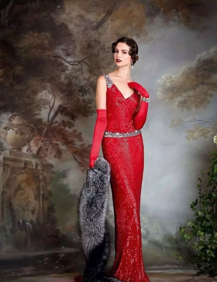 Raudona Vintage vestuvių suknelė