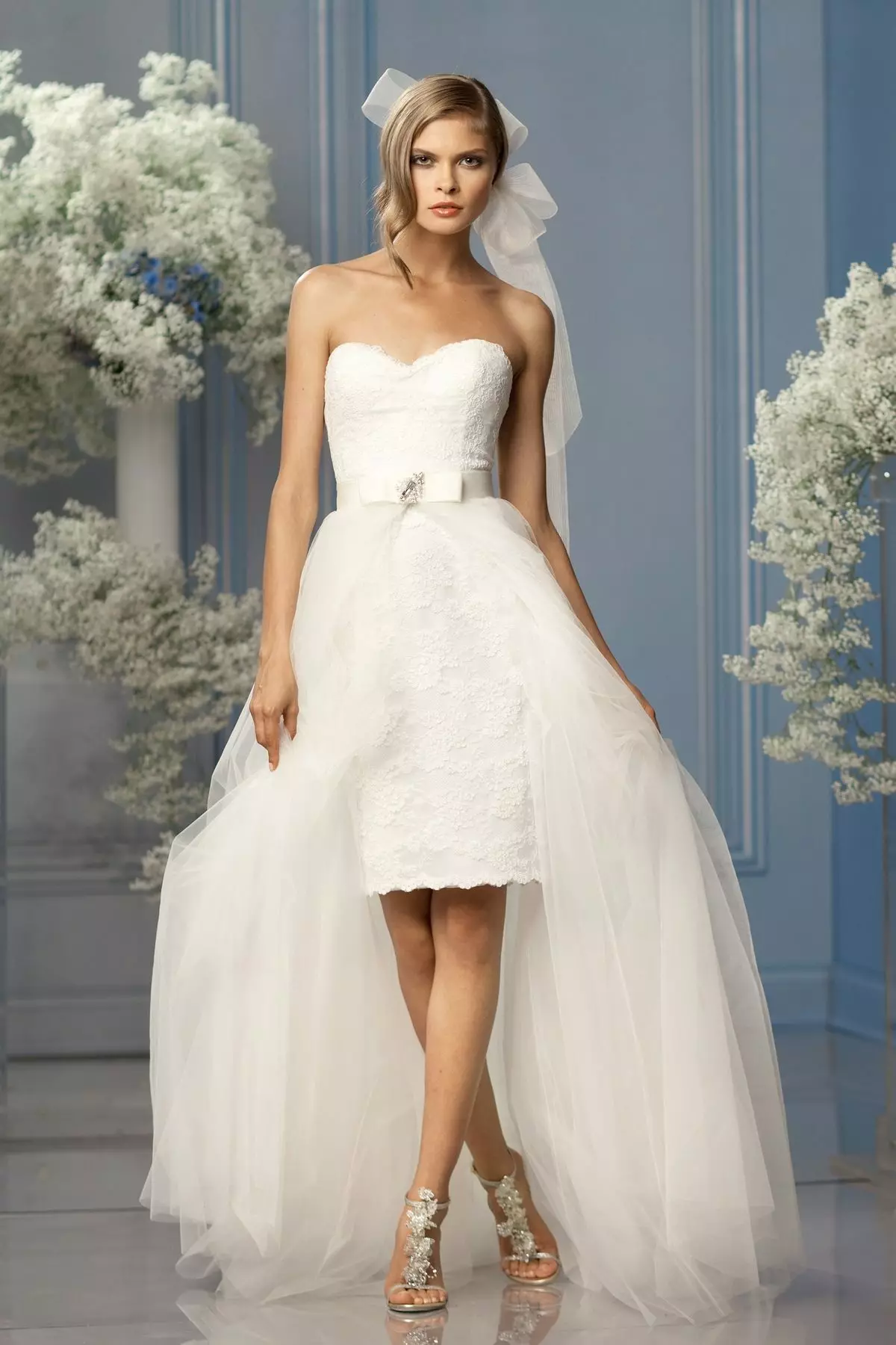 Caso de vestido de noiva con falsa falda