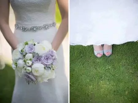 Bruiloft boeket en schoenen op een lavendel bruiloft