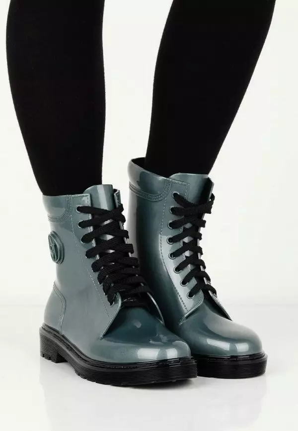 ربڑ کے جوتے (67 فوٹو): جوتے، شفاف، موسم سرما، ربڑ کے جوتے پر خواتین کے ماڈل 1897_9