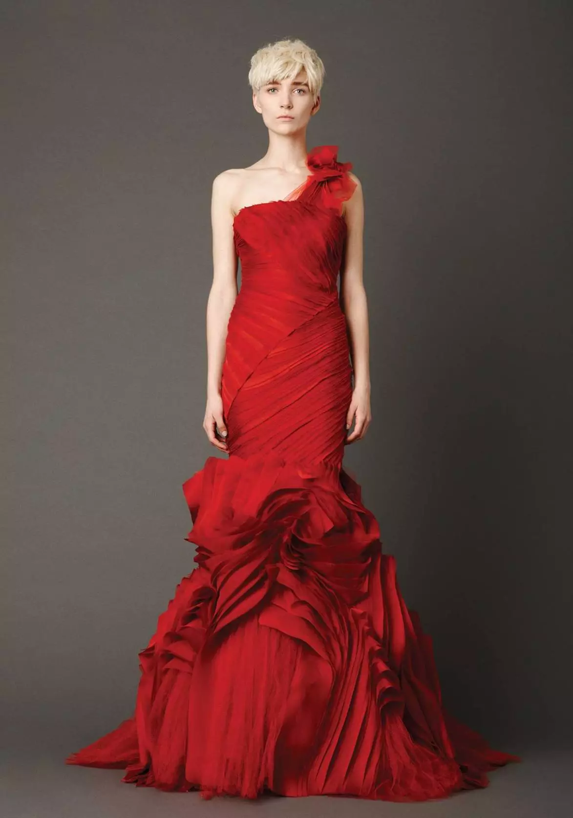 赤いウェディングドレス