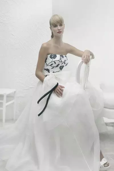 لباس عروسی دانیل Basile
