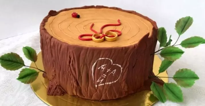 עוגה על חתונה עץ (17 תמונות): בחר עוגה מ מסטיק ושמנת על יום שנה של 5 שנים של נישואין בצורת עץ 18998_2