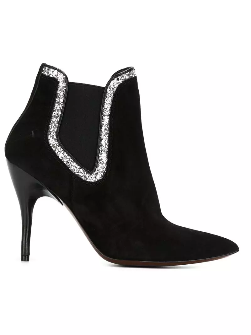 خواتین کے موسم خزاں کے جوتے (94 فوٹو): فیشن چمڑے کے ماڈل 2021 ہیلس کے بغیر، پلیٹ فارم پر اور ٹریکٹر واحد پر، سیاہ لاکھوں 1902_60