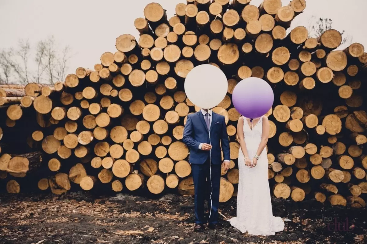 남편에게 나무 결혼식에 무엇을주는 것은 무엇입니까? 함께 5 년 동안 멋진 선물을 함께 선택하십시오. 19052_2