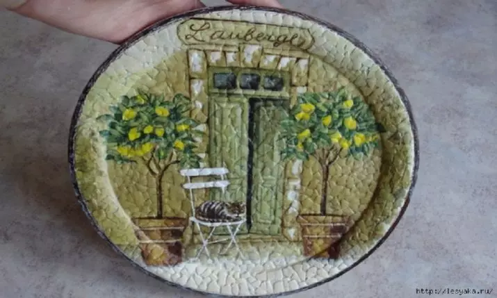 Decoupage (59 зураг): Энэ юу вэ? Чимэглэлийн анги. Урвуу декураг хэрхэн хийх вэ? Нүдний шил, хөргөлтийг өөрийн гараар хэрхэн яаж чимэглэх вэ? 19060_53