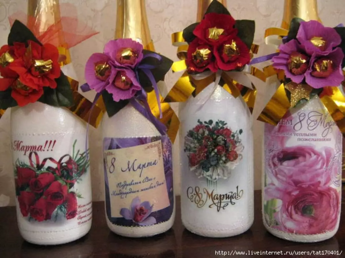 Botol Decoupage (72 Foto): Hiasan Kertas Tandas dan Telur Kerang Dengan Tangan Anda sendiri, Kelas Induk pada Botol Decoupage Volumetrik untuk Lelaki Pada 23 Februari, Menghias Dengan Shebbi-Chic 19088_53