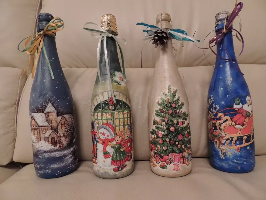 botellas decoupage (72 fotos): Decoración de papel higiénico y las cáscaras de huevo con sus propias manos, la clase principal en botellas decoupage volumétricos para los hombres el 23 de febrero, la decoración con Shebbi-chic 19088_68