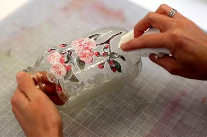 Volume-decoupage (37 foto's): Masterclass voor beginners. Hoe te werken met Putty en Penplex? Decoupage-techniek met 3D-elementen 19099_37