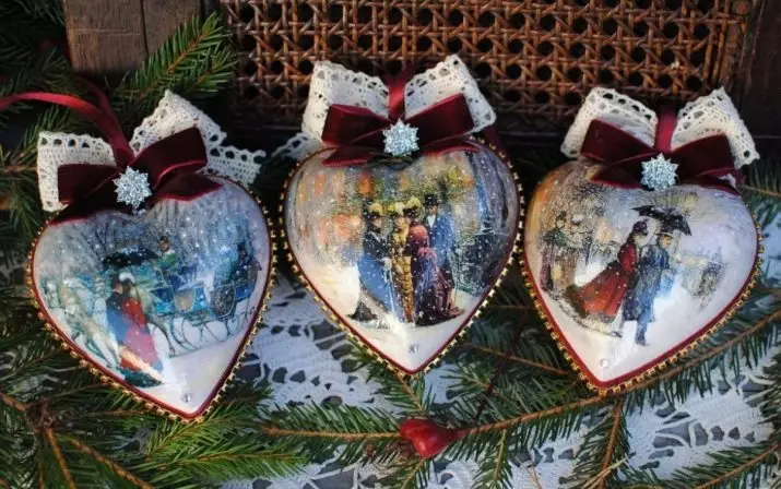 Silvestr Decoupage: Myšlenky zdobení vánočních hraček a dárků s vlastními rukama 2021, výzdoba talířů a brýlí pro nový rok v technice decoupage 19103_31