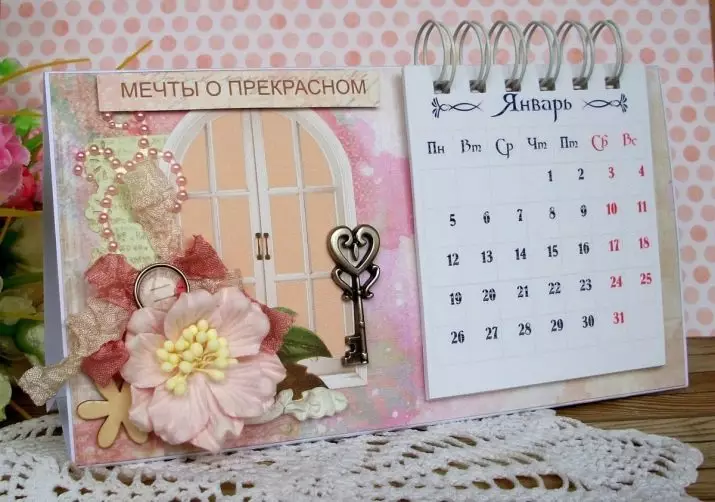 Календар во Scrapbooking техника: Ние правиме десктоп календар со свои раце, господар класа за да креирате кабел календар во стилот на scrapbooking 19130_9