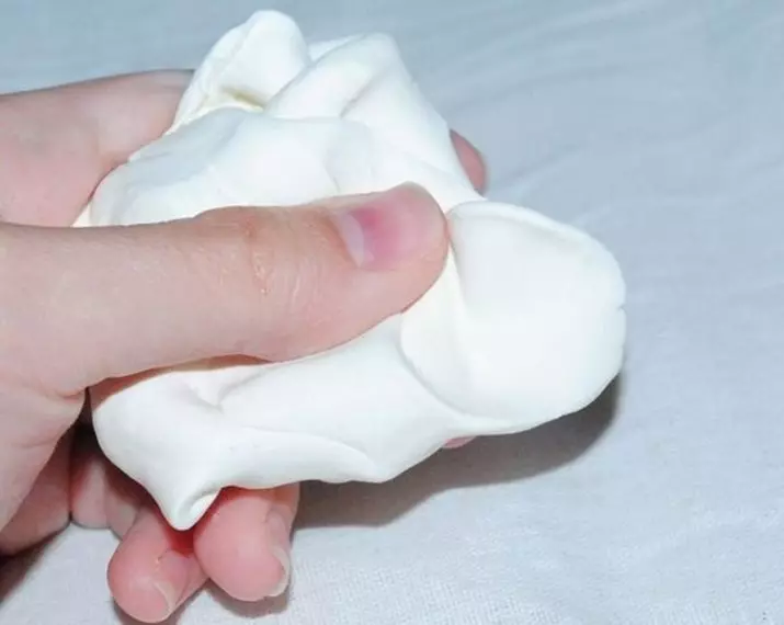 Porcellana fredda con le loro mani (31 foto): come fare la porcellana liquida a casa? Classi master per principianti 19190_23