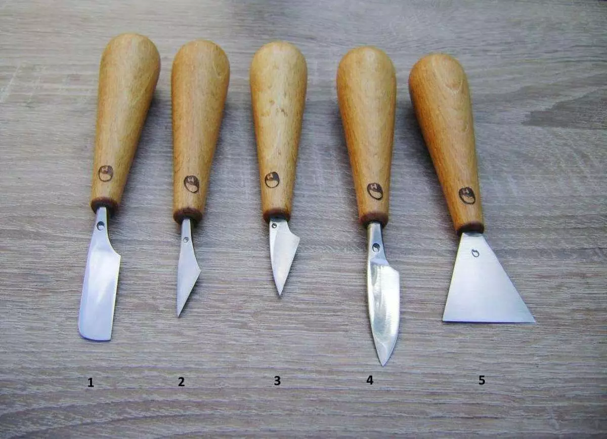 Woodwood knive: cutters til manuel carving, jamb og bogorodsky kniv, cutter og andre arter. Dimensioner og former 19223_7