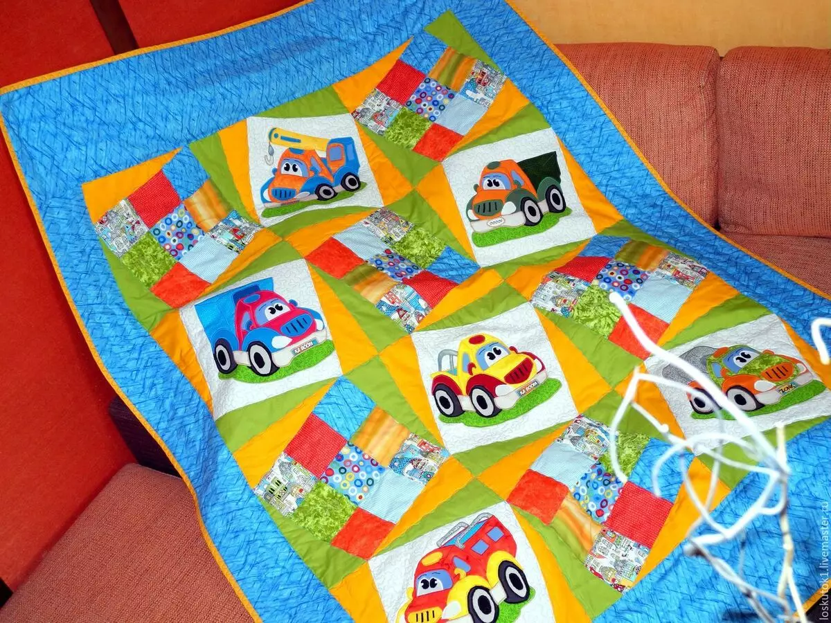拼湊而成的兒童毯子（47張照片）：Boys和Girls的快速毯概要。如何用自己的手縫製它們？初學者的計劃 19291_2