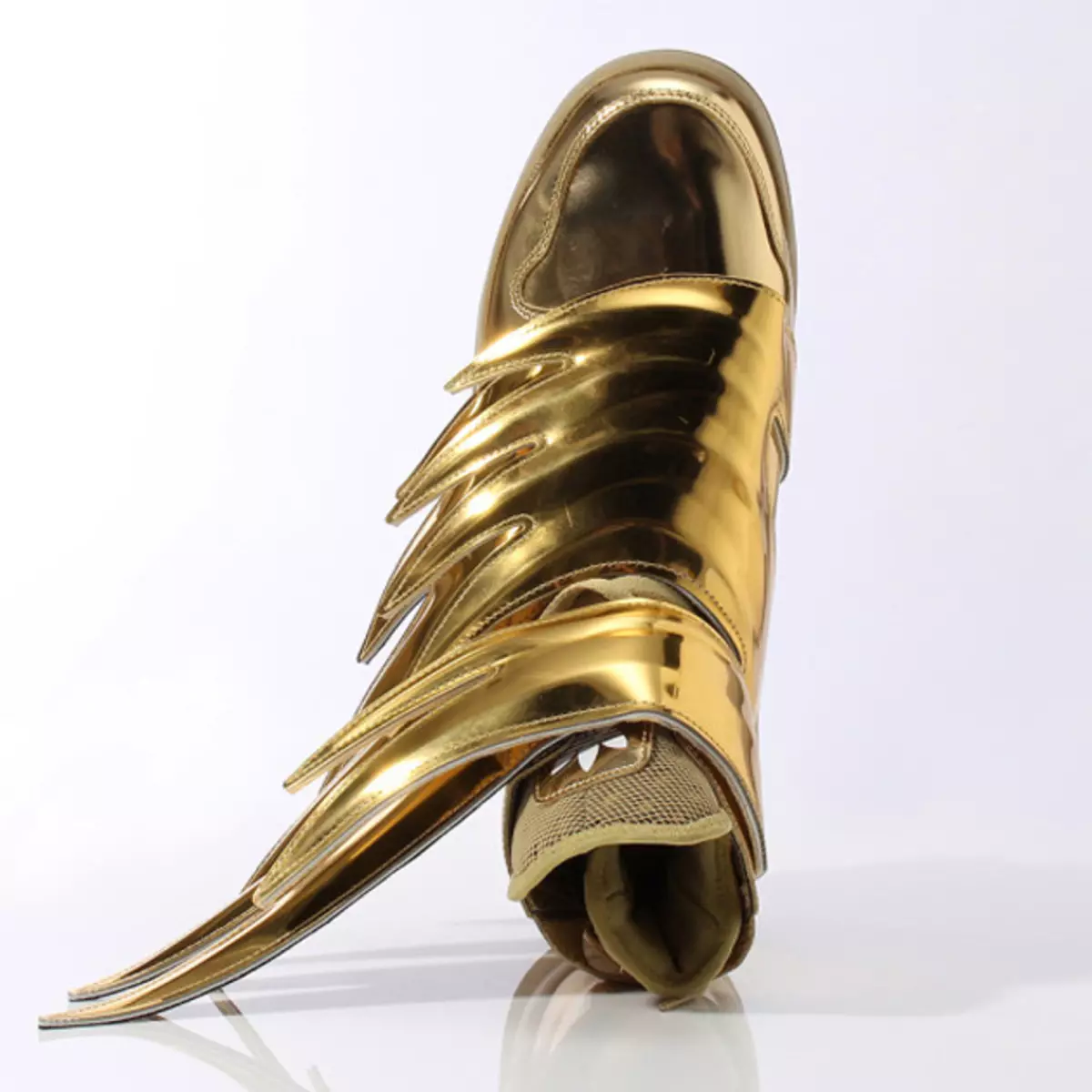 kanatlı Spor ayakkabı (38 fotoğraf): Kanatlı markalı modeller 1932_4