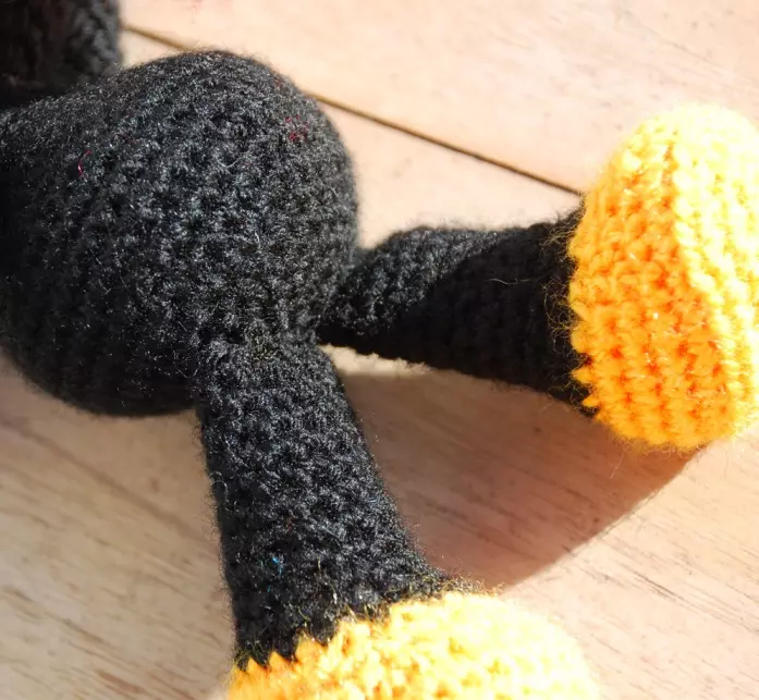 Amigurumi ar gyfer dechreuwyr (80 llun): crosio crosio crosio crosio. Disgrifiadau Swydd Manwl, Dosbarthiadau Meistr 19332_44