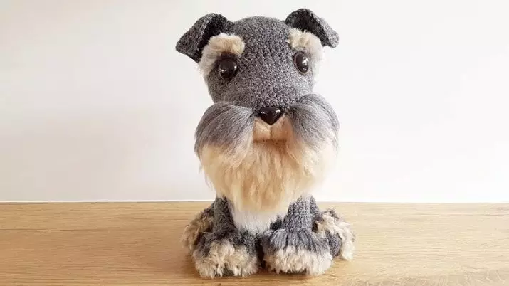 Doggy Amigurumi: Esquema e descrição de Crochet Bull Terrier, taxas de fios de pelúcia e spitz, classe mestre para iniciantes 19339_2