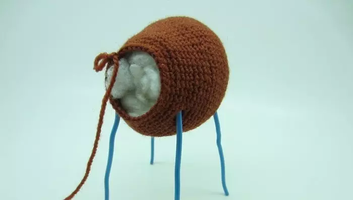 چەمبىرىكى amiguruchi илгәк: دەسلەپكى ئۆگەنگۈچىلەر ئۈچۈن knitting لايىھەسى. ئايلانما قوشۇش كېرەك? 19344_10