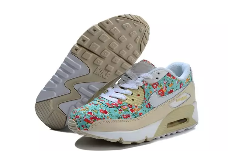 Sneakers with flowers (23 photos) 1934_20