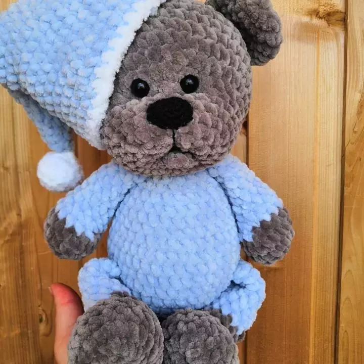 Teddy Μίσκα Amigurumi: Σχέδιο και περιγραφή των πλέκω πλέκω αρκούδες από βότανα και βελούδινα νήματα, master class 19361_7