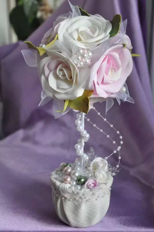 Топиари от феамиран: от фамиран рози и други цветове със собствените си ръце, стъпка по стъпка главни класове и модели 19372_46