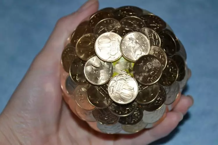 Topiary dari duit syiling (44 gambar): Kami membuat kopi dan duit syiling dari bijirin dengan tangan anda sendiri, kelas induk langkah demi langkah lain 19378_18