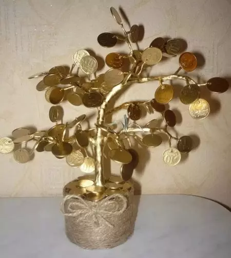 Topiary dari duit syiling (44 gambar): Kami membuat kopi dan duit syiling dari bijirin dengan tangan anda sendiri, kelas induk langkah demi langkah lain 19378_44