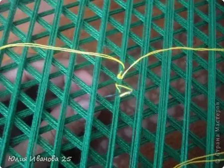 Servietten auf Nägeln: Beschreibung von Servietten, ohne auf Nelken stricken, ihr Weben auf dem Rahmen vom Garn auf der Meisterklasse dreht sich ihre eigenen Hände aus 19414_13