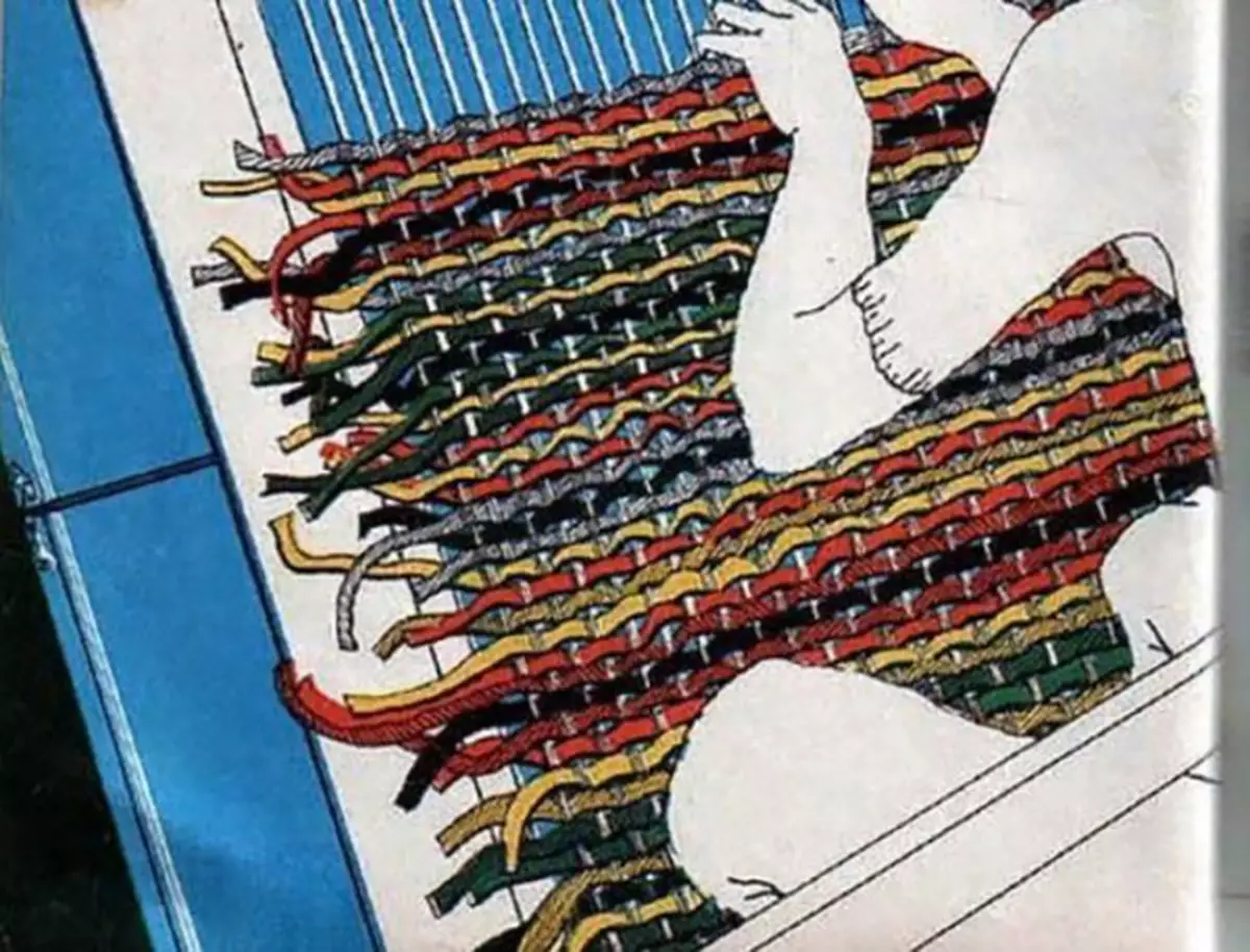 needlework utilitarian: ຮຽນຫັດຖະກໍາສໍາລັບເຮືອນ. ຜະລິດຕະພັນທີ່ຫນ້າສົນໃຈຫຼາຍທີ່ສຸດເຮັດແນວໃດມັນຕົວທ່ານເອງຈາກ fabric ໄດ້. ຫຍິບ Patchwork, carpets ຈາກສາຍແຮ່ແລະອື່ນໆ 19455_20