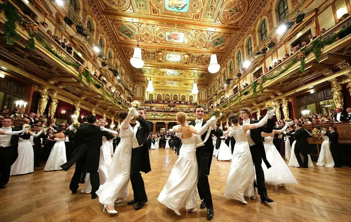 ვალსი (39 ფოტო): როგორ ცეკვავენ ცეკვა წრეში? სქემა ნაბიჯები. როგორ ვისწავლოთ Walsa სახლში საკუთარი დამწყები ეტაპობრივად? Vienna Waltz და სხვა სახის